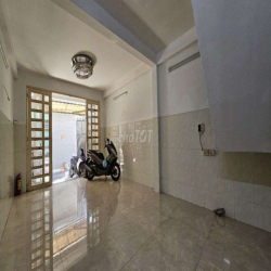 Cho thuê nhà nguyên căn 2 tầng, 3PN 200m2 giá chỉ 14tr