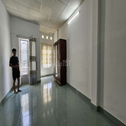 Cho thuê nhà nguyên căn 2 tầng, 3PN 200m2 giá chỉ 14tr