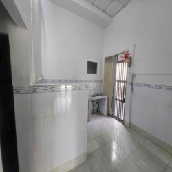 Cho thuê nhà trệt nguyên căn 6,7x11m 2phòng phù hợp kinh doanh và ở