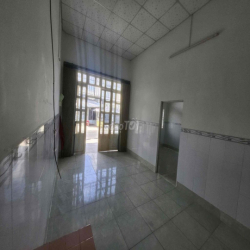 Cho thuê nhà trệt nguyên căn 6,7x11m 2phòng phù hợp kinh doanh và ở