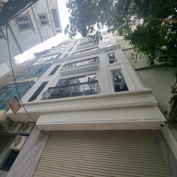 Nhà phố Nguyễn Văn Huyên - Diện tích 140m x 6 tầng  1 hầm, thông sàn