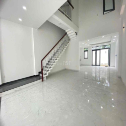 CHO THUÊ NHÀ PHỐ 4 TẦNG 4 PHÒNG 6*20 KDC LIÊN PHƯỜNG SÀN TRỐNG SUỐT