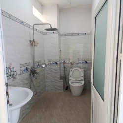Cho thuê nhà 4 tầng 4PN 5WC / ngắn Lê Thị Riêng,Thới An 12,5 tr/tháng