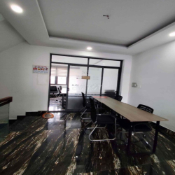 Nhà MT khu Tên Lửa 6x20 hầm 3 Lâu,6 phòng có máy lạnh