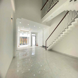 CHO THUÊ NHÀ PHỐ 4 TẦNG 4 PHÒNG 6*20 KDC LIÊN PHƯỜNG SÀN TRỐNG SUỐT