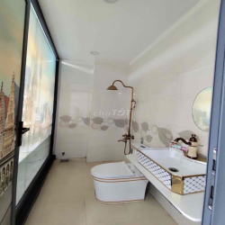 Nhà MT khu Tên Lửa 6x20 hầm 3 Lâu,6 phòng có máy lạnh