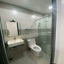 Nhà mới vào ở luôn