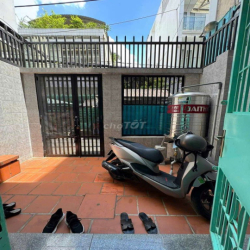 cho thuê nguyên căn 49BKy tuc xa Đ.Tan phước Q10.7.5: triệu tháng 