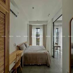 STUDIO BAN CÔNG GẦN AEON/CÔNG VIÊN NHÀ MỚI 30m2 FULL NỘI THẤT NEW NEW