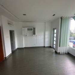 Cho thuê phòng tại A2, đường D4, KDC Him Lam, Quận 7