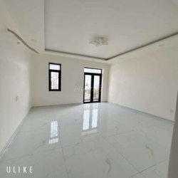 Nhà 1 trệt 1 lửng 3 lầu đường Bình Thành BHH B bình tân