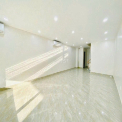 TÒA NHÀ ỐP KÍNH-72C Lê Văn Sỹ, 6x20, 600m2 Sàn, CÓ Hầm, PCCC Đầy Đủ