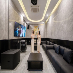 CHO THUÊ VILLA ĐẲNG CẤP TẠI ĐÀ NẴNG – HỒ BƠI RIÊNG – GIÁ 380TR/THÁNG