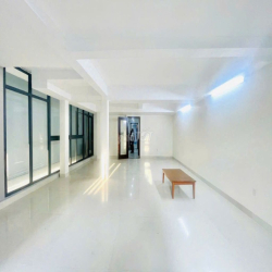CHO THUÊ VILLA ĐƯỜNG CỬU LONG, P2, TÂN BÌNH - 8x25M 