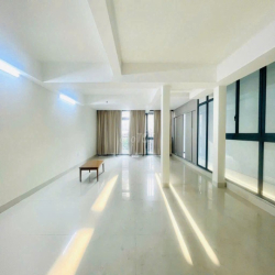 CHO THUÊ VILLA ĐƯỜNG CỬU LONG, P2, TÂN BÌNH - 8x25M 