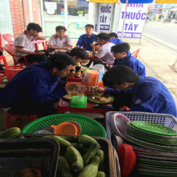 Sang quán cớm dang kinh doanh gấp