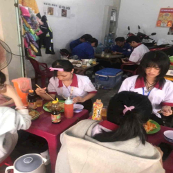 Sang quán cớm dang kinh doanh gấp