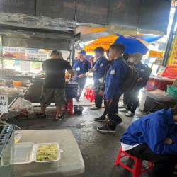 Sang quán cớm dang kinh doanh gấp