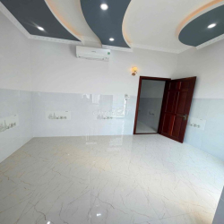 Nhà mới 4 phòng +ST gần Chợ Cầu ván (full 4 máy lạnh)