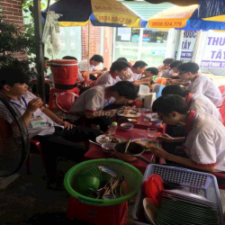 Sang quán cớm dang kinh doanh gấp