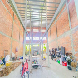 Cho thuê nhà 500 m2 đường 3/2 có vườn cây