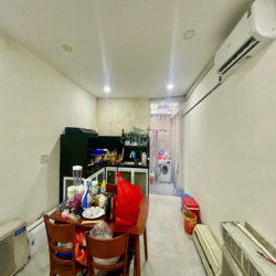 CHO THUÊ NHÀ 2 TẦNG ĐẦY ĐỦ NỘI THẤT TRUNG TÂM NHA TRANG GIÁ 17 TRIỆU