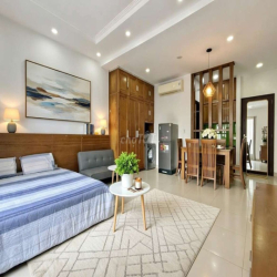 CĂN HỘ FULL NT CỬA SỔ TRỜI, TÁCH BẾP 1PN MỚI TOANH NGAY KHU TÊN LỬA