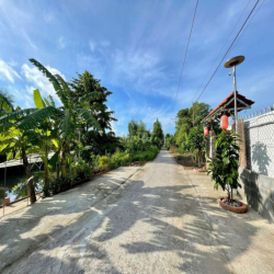 Mặt bằng kinh doanh Cafe/Sinh tố bờ sông thoáng mát – 3.5tr/tháng