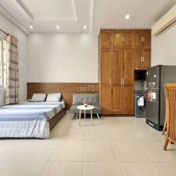 CĂN HỘ FULL NT CỬA SỔ TRỜI, TÁCH BẾP 1PN MỚI TOANH NGAY KHU TÊN LỬA