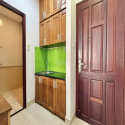 CĂN HỘ FULL NT CỬA SỔ TRỜI, TÁCH BẾP 1PN MỚI TOANH NGAY KHU TÊN LỬA