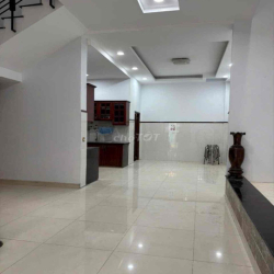 Cho Thuê Nhà Hẻm Xe Hơi (4,5x15m) 2Lầu ST 3PN Lê Đức Thọ.P6