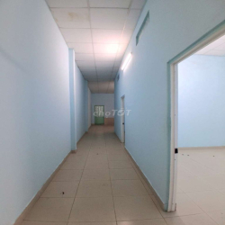 Nhà gần trường tiểu học Phú Tân mặt tiền đường nhựa lớn thông dài