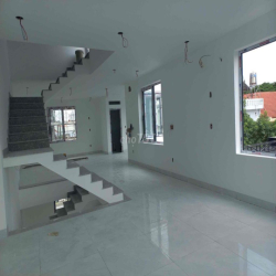 NHÀ MỚI CHO THUÊ- MẶT TIỀN ĐƯỜNG DƯƠNG THỊ GIANG , P.TÂN THỚI NHẤT