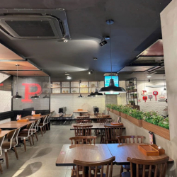 Cho thuê nhà mặt tiền Nguyễn Gia Trí, Bình Thạnh. DT: 9x25m