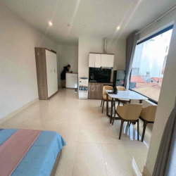 Căn hộ dịch vụ studio full đồ 37,8m2 ở 26 Nguyên Hồng Đống Đa