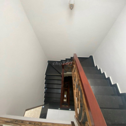 Cho thuê nhà MT 230B Phan Đình Phùng, Phường 1, Q. Phú Nhuận