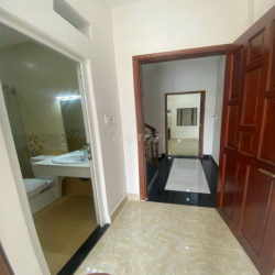 Cho thuê nhà MT 230B Phan Đình Phùng, Phường 1, Q. Phú Nhuận