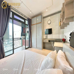 Căn hộ dịch vụ bancol studio/tách bếp Tân Phú