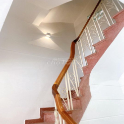 Hẽm XH 6M Lê Văn Sỹ- 50m2 - 3 Tầng - 180m2 Sàn Sử Dụng -19 Triệu/Tháng