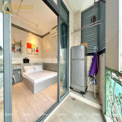 Căn hộ dịch vụ bancol studio/tách bếp Tân Phú