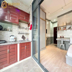 Căn hộ dịch vụ bancol studio/tách bếp Tân Phú
