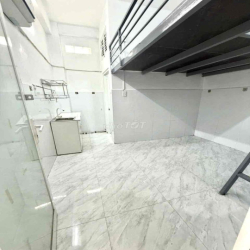 Phòng có sẵn máy lạnh gần Đầm Sen