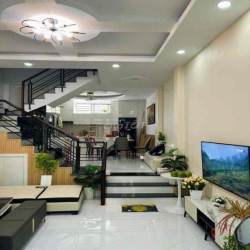 Cho thuê nhà MTKD khu Bàu Cát,dt 4x18m,3 lầu.