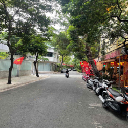 Cho thuê nhà MTKD khu Bàu Cát,dt 4x18m,3 lầu.