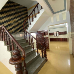 CHO THUÊ NHÀ NGUYÊN CĂN MT NỘI BỘ Q.TP gần 2 chợ tân hương nguyễn sơn