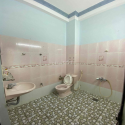 CHO THUÊ NHÀ NGUYÊN CĂN MT NỘI BỘ Q.TP gần 2 chợ tân hương nguyễn sơn