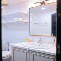 Căn hộ 90m2 2PN The Gold View Bến Vân Đồn