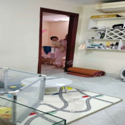 cho thuê căn chùa láng dt 40m tầng 5 CT máy giá 5.5 triệu