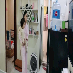 cho thuê căn chùa láng dt 40m tầng 5 CT máy giá 5.5 triệu