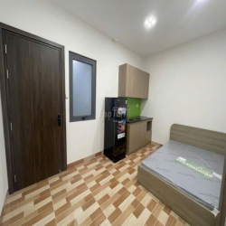 Cho thuê căn hộ dịch vụ - Full nội thất - Máy giặt riêng .